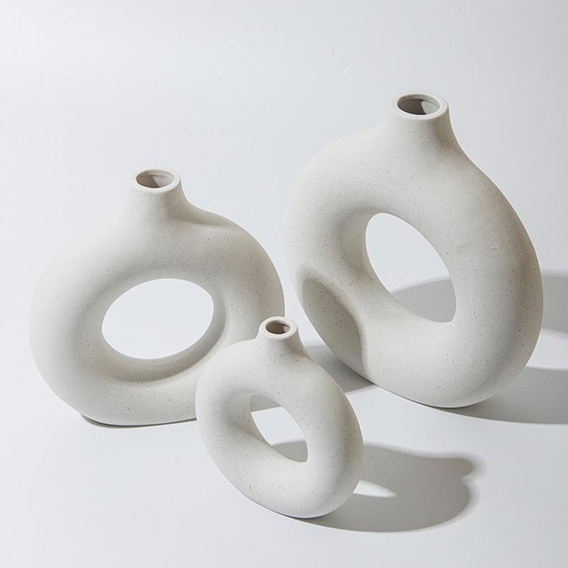 Nordic Ceramic Vase for Pampas Grass, Donut Flower Pot, Aesthetic Home Decor Accessories for Content Creators